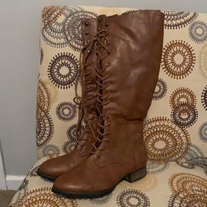 Lace up boots!